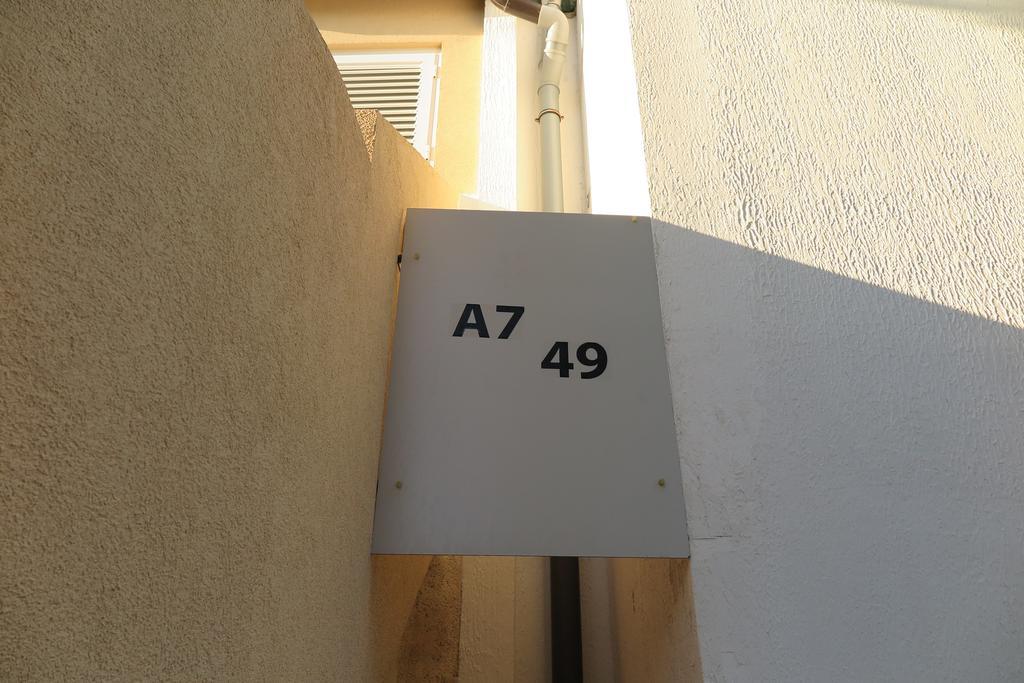 Apartment Omerovic Novalja Exterior foto